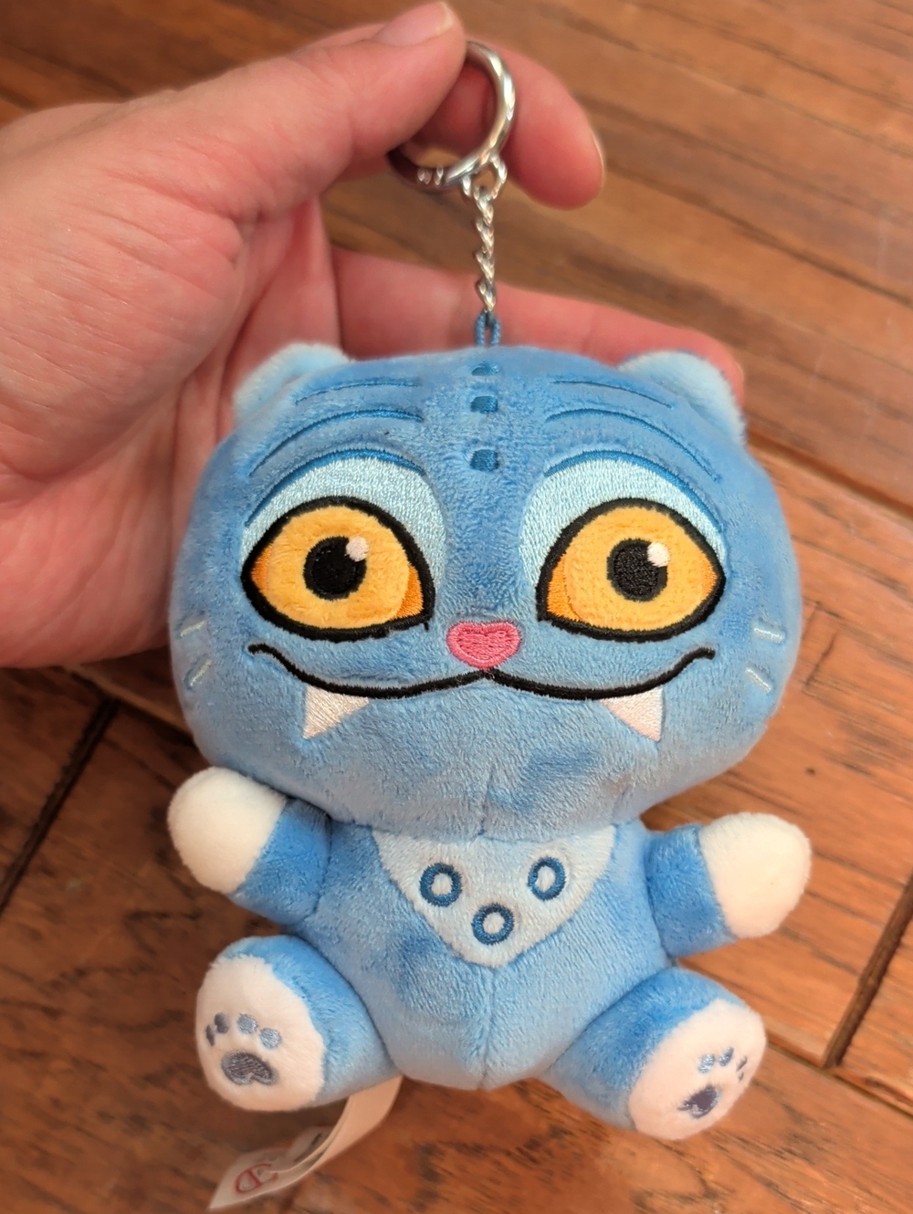 Netflix K-Pop Demon Hunters Derpy Tiger Blue Plush Cat Keychain with Yellow Eyes